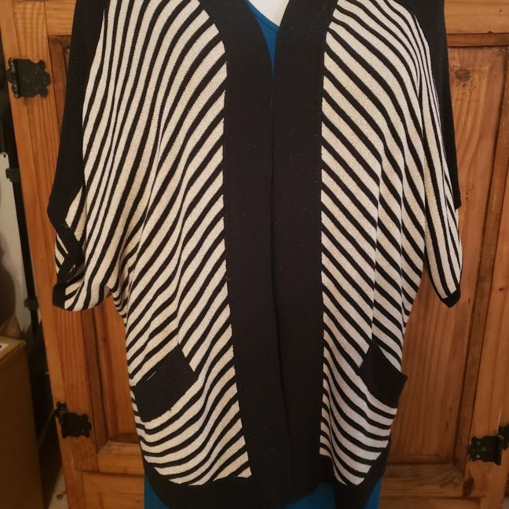 Chicos  sz 2 (L) Travelers Women's Cardigan Sweater Size Black White Gold - Picture 2 of 7